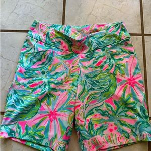 Lilly Pulitzer Bermuda Shorts 9in inseam “RARE”